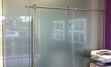 Перегородки из стекла непрозрачные, для офиса купить в Самаре