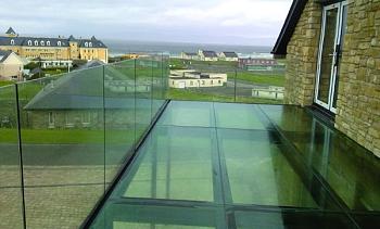 Стеклянные полы на балконе в Самаре. Готовые проекты ПерилаГлавСнаб