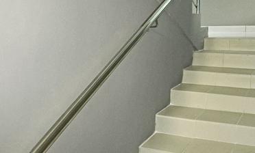 Пристенный поручень из нержавеющей стали купить в Самаре