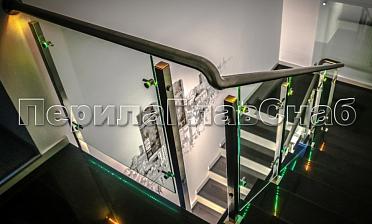 Ограждения со стеклом и подсветкой поручня купить в Самаре