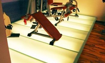 Люминесцентная подсветка стеклянного блочного пола в Самаре. Готовые проекты ПерилаГлавСнаб