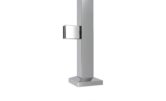 Стойка квадратная 40х40: 2 литых квадратных стеклодержателя, полированная, высота 950 мм (AISI 304) k747-L 4