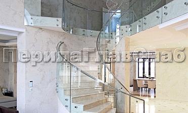 Стеклянные ограждения винтовой лестницы и баллюстрады купить в Самаре